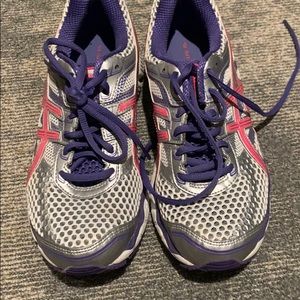 ASICS size 8. Only worn inside